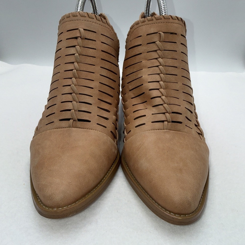 Dv Dolce Vita Boots Womens 9 Oscora Ankle Booties Beige Faux Leather Casual - Picture 2 of 10